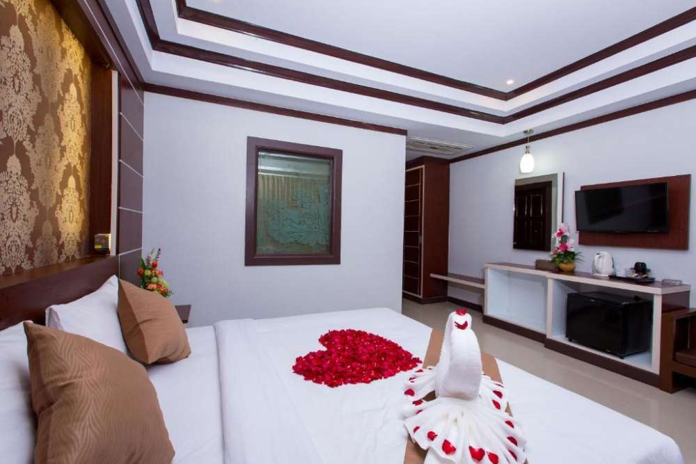 Отель проживания Andaman Beach Resort